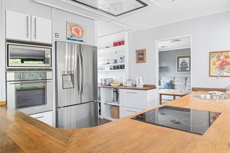 Photo of property in 760 Abel Tasman Drive, Pohara, Takaka, 7183