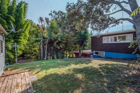 Photo of property in 115 Beach Haven Road, Beach Haven, Auckland, 0626