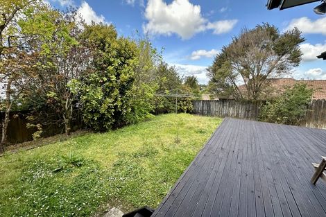 Photo of property in 21 Lucienne Drive, Ranui, Auckland, 0612