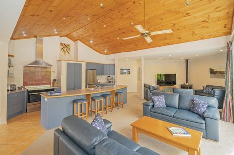 Photo of property in 13 Kawhero Drive, Kuaotunu, Whitianga, 3592