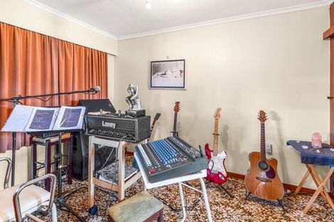 Photo of property in 43 Rugby Street, Levin, 5510