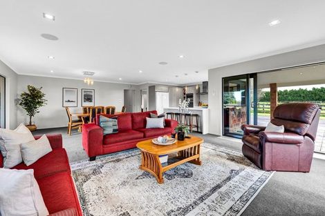 Photo of property in 939 Main North Road, Onaero, Waitara, 4383