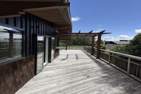 Photo of property in 4 Gradwell Place, Two Mile Bay, Taupo, 3330