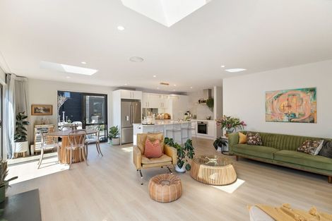 Photo of property in 10 Pendeen Crescent, Jacks Point, Queenstown, 9371