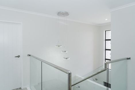 Photo of property in 79a Russell Road, Manurewa, Auckland, 2102