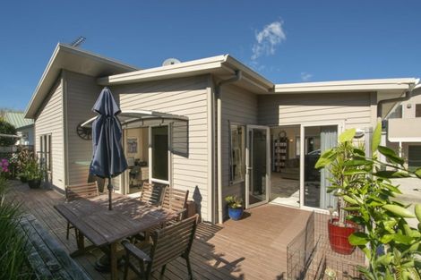 Photo of property in 46e Percy Road, Papamoa Beach, Papamoa, 3118