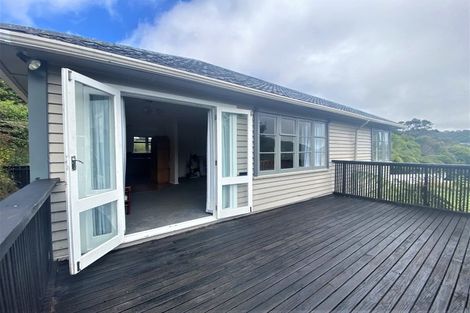 Photo of property in 3 Montgomery Avenue, Karori, Wellington, 6012