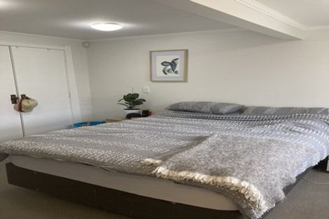 Photo of property in 30 Saint Michaels Crescent, Kelburn, Wellington, 6012