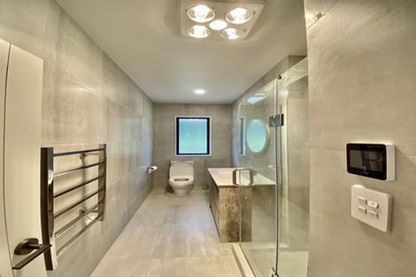 Photo of property in 21 Reserva Crescent, Kumeu, 0810