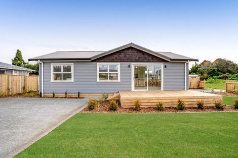 Photo of property in 1 Horoeka Street, Inglewood, 4330