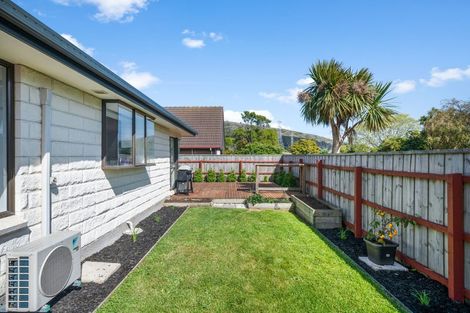 Photo of property in 1/23 Laing Crescent, Heathcote Valley, Christchurch, 8022