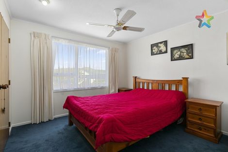 Photo of property in 4 Mossburn Grove, Kelson, Lower Hutt, 5010