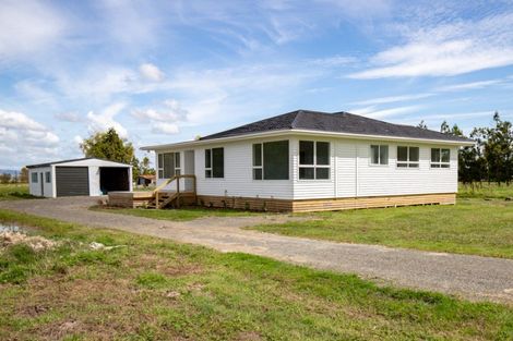 Photo of property in 24 Wharf Road, Kerepehi, Paeroa, 3671