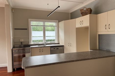 Photo of property in 10 Dinniss Avenue, Regent, Whangarei, 0112