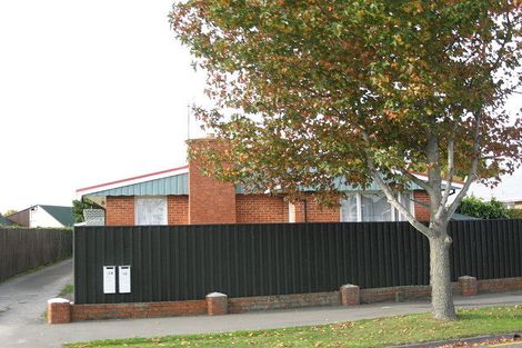 Photo of property in 1/10 Maidstone Road, Ilam, Christchurch, 8041