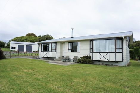 Photo of property in 197 Takapu Road, Manakau, Levin, 5573