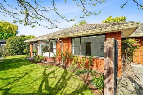 Photo of property in 2/302a Ilam Road, Burnside, Christchurch, 8053