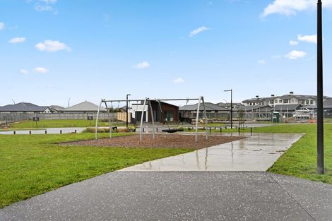 Photo of property in 68 Overton Street, Rototuna North, 3210