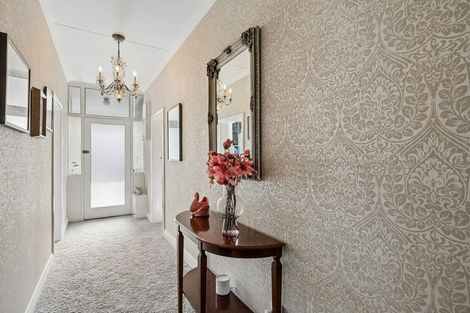 Photo of property in 17 Sandringham Street, Saint Clair, Dunedin, 9012