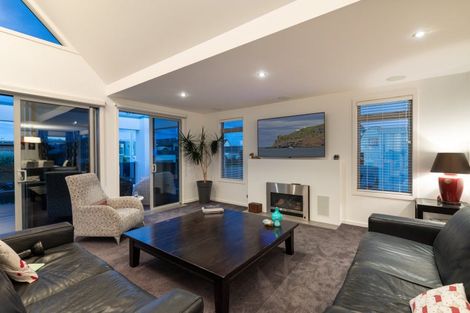 Photo of property in 116 Karewa Parade, Papamoa Beach, Papamoa, 3118