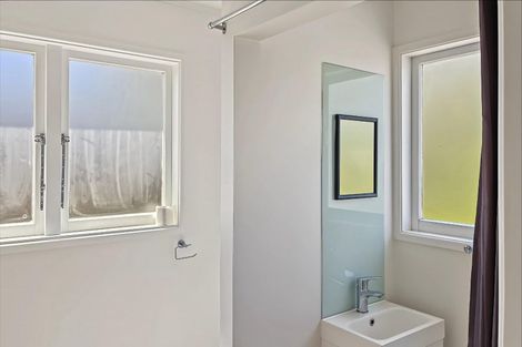 Photo of property in 6 Foster Crescent, Snells Beach, 0920