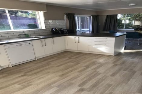 Photo of property in 4 Liston Avenue, Hilltop, Taupo, 3330