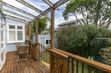 Photo of property in 150 Russell Terrace, Berhampore, Wellington, 6023