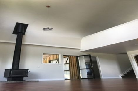 Photo of property in 37 Seon Place, Birkdale, Auckland, 0626