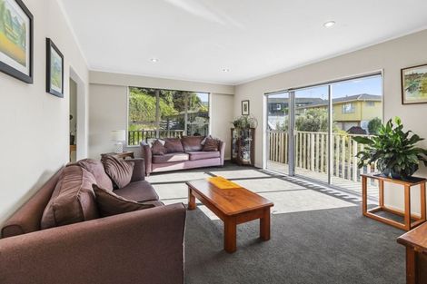 Photo of property in 45 Oriel Avenue, Tawa, Wellington, 5028