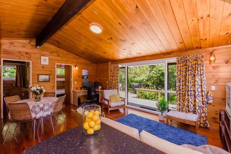 Photo of property in 36 William Street, Waikanae Beach, Waikanae, 5036