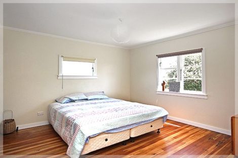 Photo of property in 42 Mckenzie Street, Levin, 5510