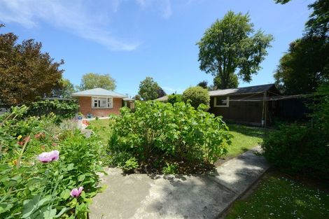 Photo of property in 6 Bevington Street, Avonhead, Christchurch, 8042