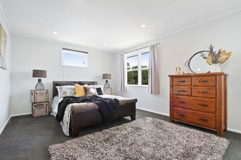 Photo of property in 15 Red Hill Road, Red Hill, Papakura, 2110