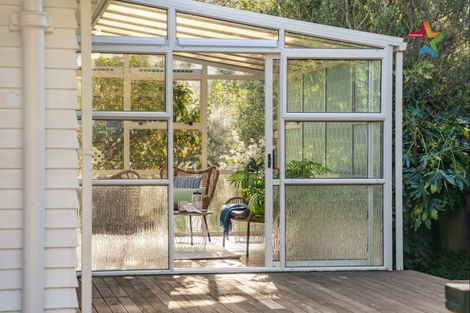 Photo of property in 224 Eastern Hutt Road, Stokes Valley, Lower Hutt, 5019