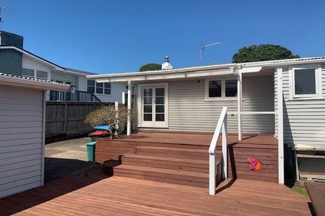 Photo of property in 214 West Tamaki Road, Glen Innes, Auckland, 1072