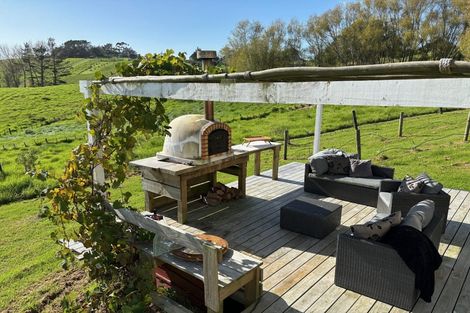 Photo of property in 228 Petley Road, Paparoa, 0571