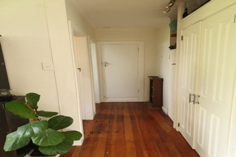 Photo of property in 25 Gaine Street, New Plymouth, 4310