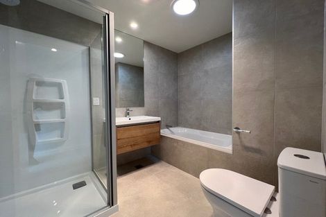 Photo of property in 10 Park Green Avenue, Rosehill, Papakura, 2113