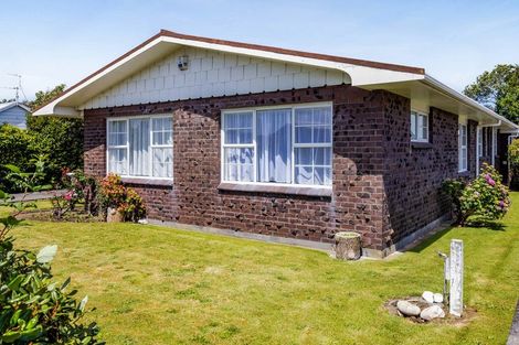 Photo of property in 27 Fairfield Road, Hawera, 4610