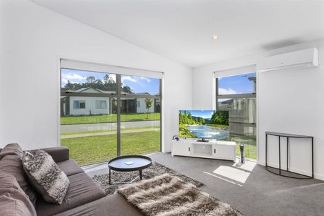 Photo of property in 37 Awataha Crescent, Pyes Pa, Tauranga, 3110