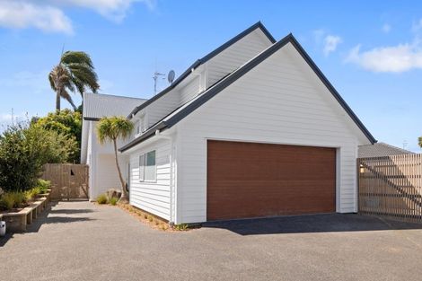 Photo of property in 15 Verbena Glen, Mount Maunganui, 3116