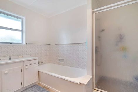 Photo of property in 80 Sutherland Road, Brookfield, Tauranga, 3110