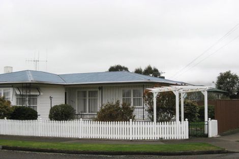 Photo of property in 591 Queen Street East, Levin, 5510