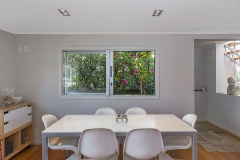 Photo of property in 8 Sykes Avenue, Hatfields Beach, Orewa, 0931