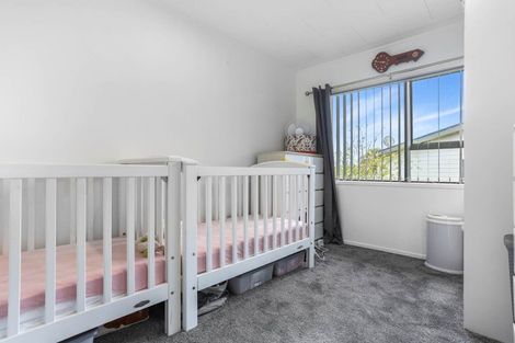 Photo of property in 6 Kopu Place, Clendon Park, Auckland, 2103