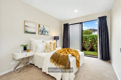 Photo of property in 19a Northcross Drive, Oteha, Auckland, 0632