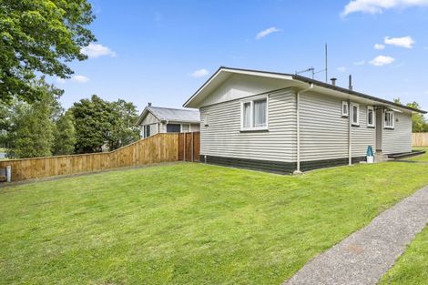 Photo of property in 98 Te Rangitautahanga Road, Turangi, 3334