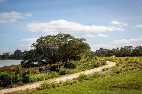 Photo of property in 13 Okohaka Avenue, Glenbrook, Waiuku, 2681