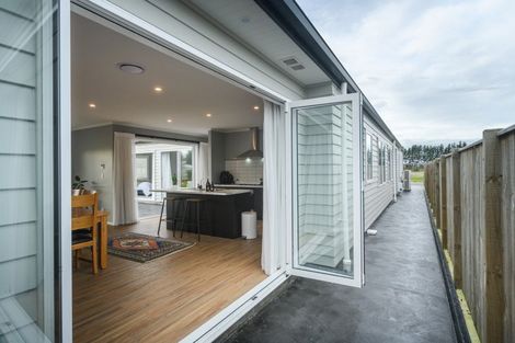 Photo of property in 2 Oldfield Lane, Marton, 4710