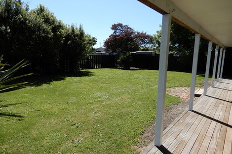 Photo of property in 7 Allin Drive, Waikuku Beach, 7402